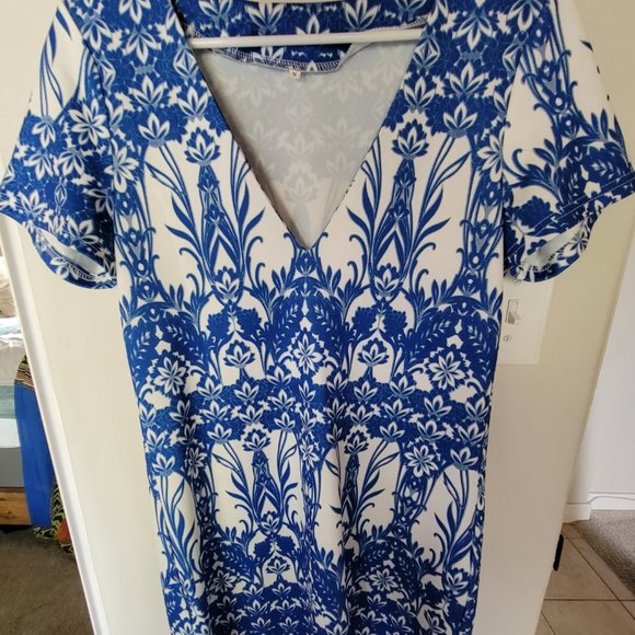 SHEIN , blue white mosaic - Picture 4 of 5